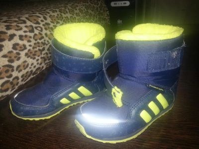 Лот: 3228217. Фото: 1. Зимние ботинки для мальчика Adidas. Ботинки