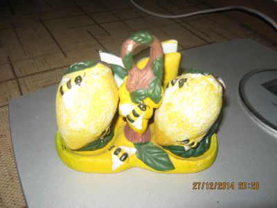 Лот: 4913081. Фото: 1. Столовый набор: солонка, перечница... Предметы сервировки