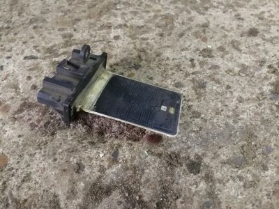 Лот: 16551097. Фото: 1. Реостат отопителя печки Nissan... Электрооборудование