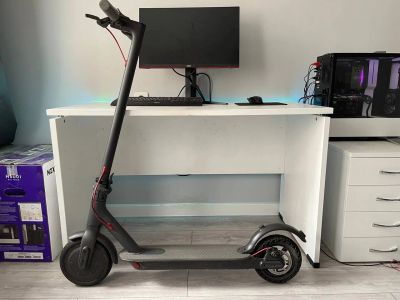 Лот: 19255757. Фото: 1. Электросамокат Xiaomi Miija M365. Электросамокаты, гироскутеры, сигвеи