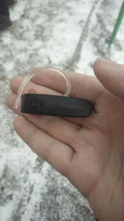 Лот: 10891904. Фото: 1. Продам Bluetooth гарнитуру Genai. Красноярск
