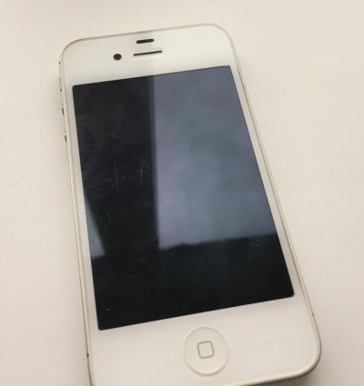 Лот: 9730166. Фото: 1. iPhone 4s 16Gb. Смартфоны
