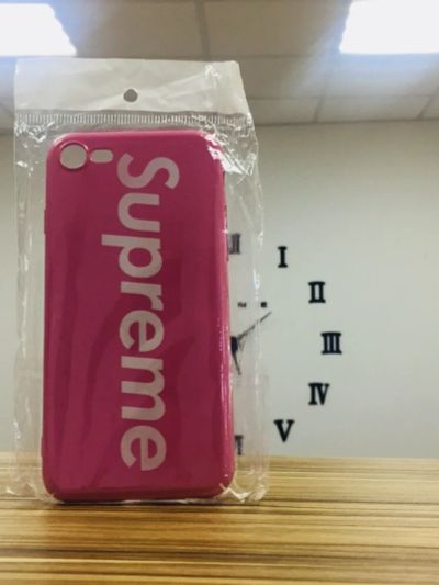 Лот: 11966656. Фото: 1. Чехол iPhone 8 Supreme PC (алый... Чехлы, бамперы