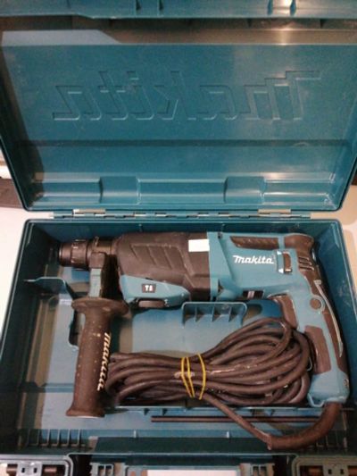 Лот: 17817152. Фото: 1. Перфоратор Makita HR2630 (0905-01... Электроинструмент