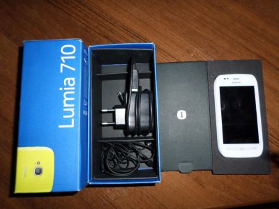 Лот: 5072775. Фото: 1. телефон nokia lumia 710. Кнопочные мобильные телефоны
