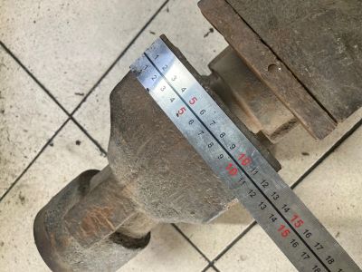 Лот: 20562252. Фото: 1. Тиски сле. Ручной инструмент