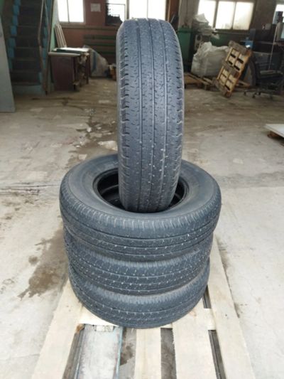 Лот: 19402875. Фото: 1. Yokohama S-207 195/80R15. Шины