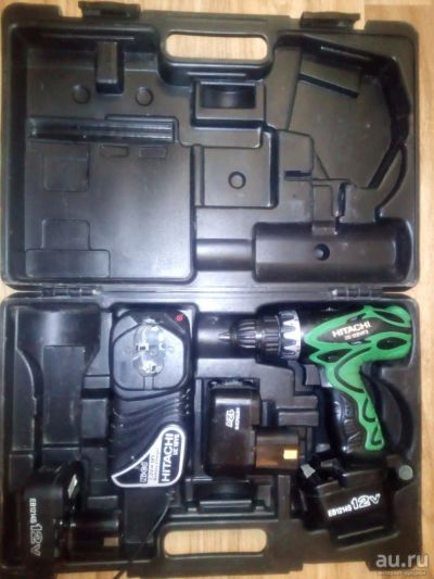 Лот: 8082888. Фото: 1. Шуруповерт Hitachi 12v + 3 аккумулятора. Электроинструмент