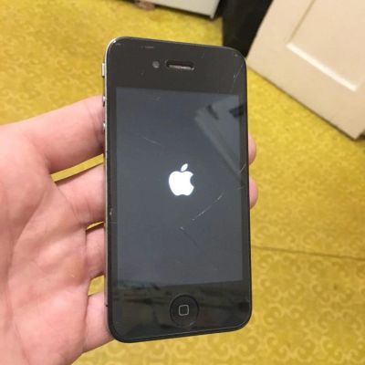 Лот: 10814443. Фото: 1. Iphone 4. Смартфоны