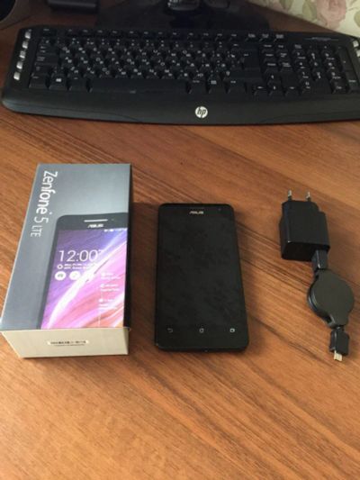 Лот: 10856299. Фото: 1. ASUS ZenFone 5 LTE A500KL 16GB. Смартфоны