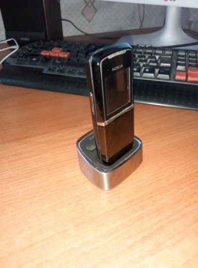 Лот: 5576334. Фото: 1. Nokia 8800. Кнопочные мобильные телефоны
