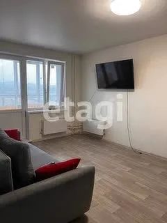 Лот: 25646380. Фото: 1. 1-комн. квартира , Красноярск... Квартиры, студии