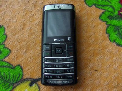 Лот: 5800823. Фото: 1. телефон Philips Xenium 9@9d (Б... Кнопочные мобильные телефоны