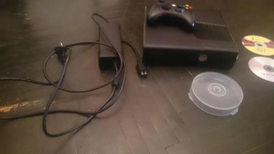 Лот: 6062075. Фото: 1. Xbox 360 + игры Обмен. Игровые приставки, консоли