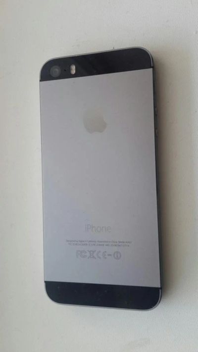 Лот: 6464452. Фото: 1. iPhone 5s на 16 G. Смартфоны