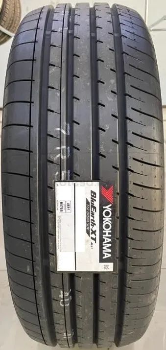 Лот: 20209561. Фото: 1. Yokohama BluEarth-XT AE-61 235... Шины