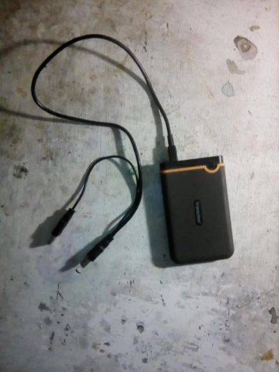 Лот: 10784650. Фото: 1. Внешний диск на 500gb с 2 usb... Жёсткие диски (HDD)