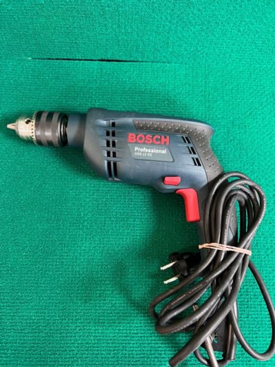 Лот: 18398710. Фото: 1. Дрель ударная Bosch GSB 13 RE. Электроинструмент