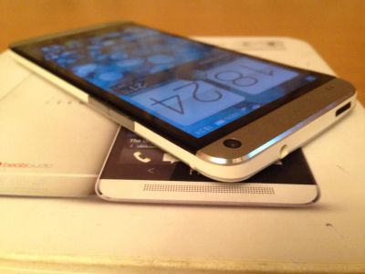 Лот: 6498845. Фото: 1. HTC One M7 32Gb. Комплект. Смартфоны