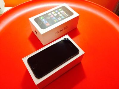 Лот: 4808791. Фото: 1. IPhone 5S Lte 16Gb + металл бампер... Смартфоны