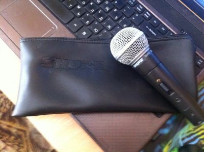 Лот: 6889754. Фото: 1. микрофон SHURE sm58 с кнопочкой. Студийные микрофоны, радиомикрофоны и радиосистемы