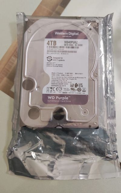 Лот: 20849843. Фото: 1. Жесткий диск WD Purple 4TB WD40Purz... Жёсткие диски (HDD)