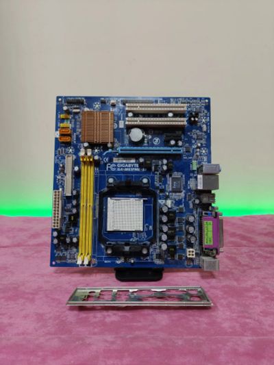 Лот: 24862275. Фото: 1. Мат. плата Gigabyte/GA-M61PME-S2... Материнские платы