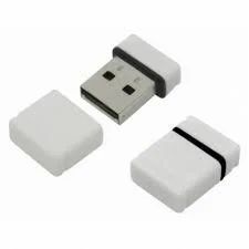Лот: 16069178. Фото: 1. Флеш-накопитель USB 32GB Qumo... USB-флеш карты