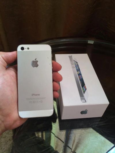 Лот: 7689509. Фото: 1. iphone 5 32 гб. Смартфоны