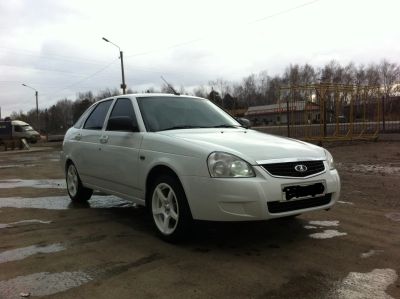 Лот: 3720924. Фото: 1. Лада приора белая хачбэк 2012... Автомобили