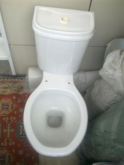 Лот: 6248218. Фото: 1. Унитаз с бачком б/у. Унитазы, биде