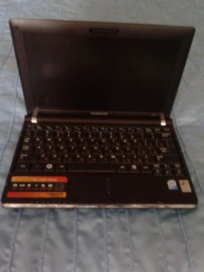 Лот: 4236562. Фото: 1. Продам нетбук Samsung NC 10. Ноутбуки