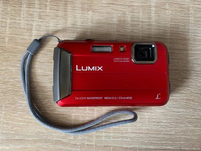 Лот: 13610739. Фото: 1. Влагозащищенный фотоаппарат Panasonic... Цифровые компактные