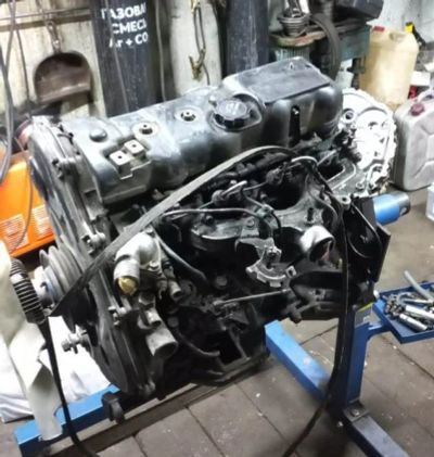 Лот: 18657433. Фото: 1. Двигатель 2L Toyota Haice. Двигатель и элементы двигателя