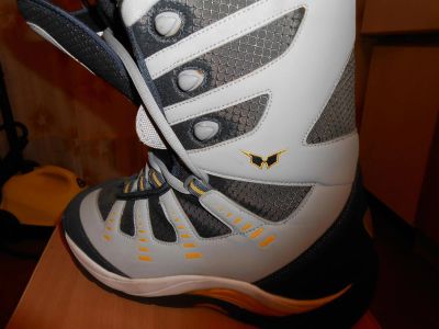 Лот: 3756382. Фото: 1. Ботинки для сноуборда. Ботинки