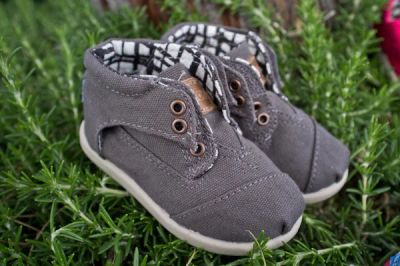 Лот: 4436971. Фото: 1. Детская демисезонная обувь TOMS... Другое (обувь)