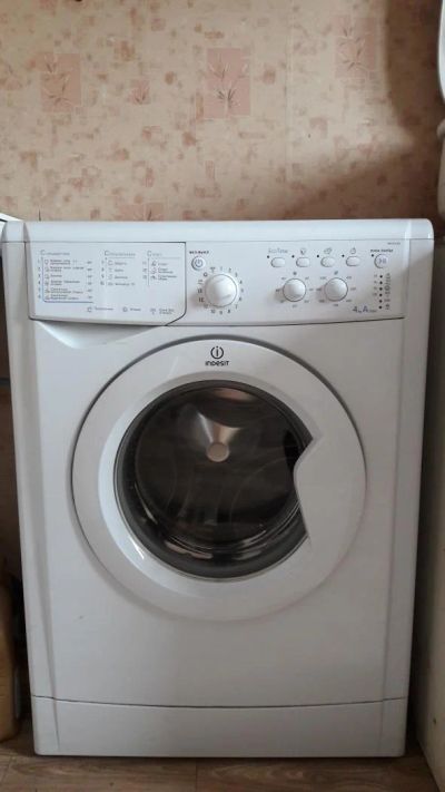 Лот: 7403382. Фото: 1. Стиральная машина Indesit IWUC... Стиральные машины