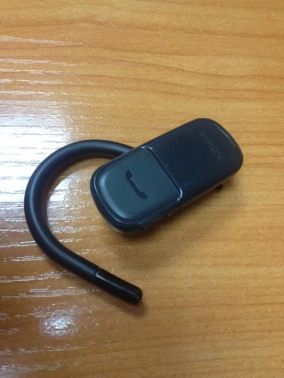 Лот: 11031028. Фото: 1. Bluetooth гарнитура Nokia BH-104. Подарки на 23 февраля
