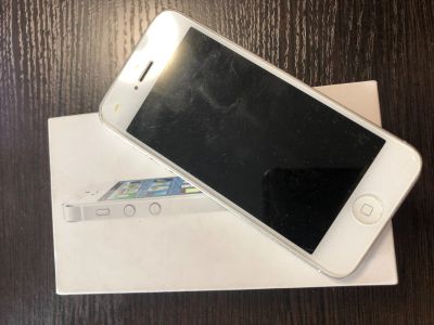 Лот: 17013484. Фото: 1. Iphone 5 32Gb. Смартфоны