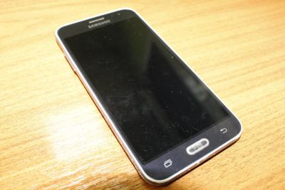 Лот: 16735547. Фото: 1. Смартфон Samsung Galaxy J3 101835. Смартфоны