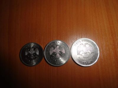Лот: 6827094. Фото: 1. 1, 2,5 рублей 2010, спмд, маг... Россия после 1991 года