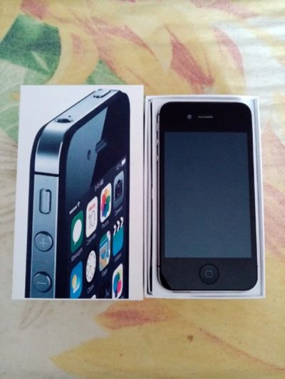 Лот: 16346970. Фото: 1. iPhone 4S 16Gb Black. Смартфоны
