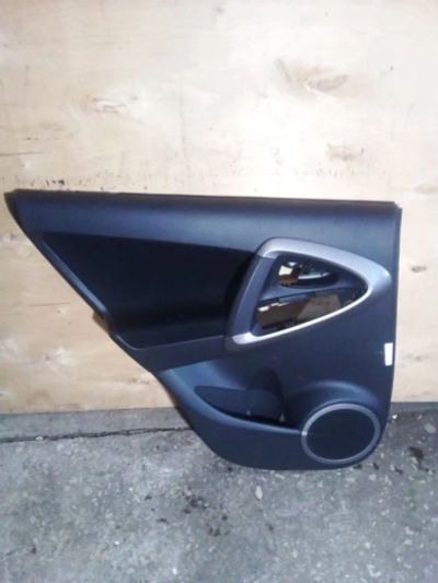 Лот: 21403177. Фото: 1. обшивка двери Toyota RAV4 ACA31. Двигатель и элементы двигателя
