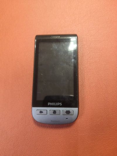 Лот: 21356676. Фото: 1. Philips Xenium X525 не включается... Смартфоны