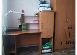 Лот: 18353963. Фото: 1. стол письменный угловой, стол... Компьютерные и письменные столы