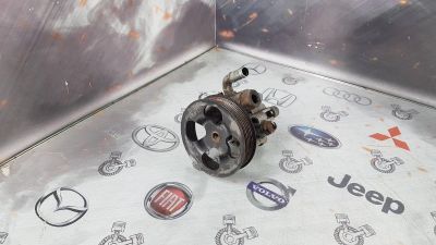 Лот: 23587946. Фото: 1. Насос гидроусилителя Toyota Ipsum... Ходовая, подвеска, рулевое управление