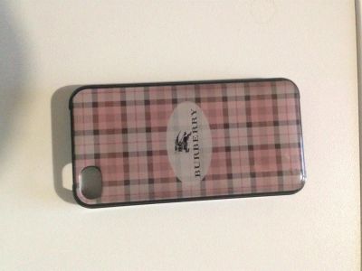 Лот: 3495173. Фото: 1. Чехол на iPhone 4/4s силикон Burberry. Чехлы, бамперы