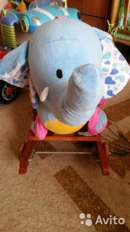 Лот: 5868747. Фото: 1. Слон каталка-качалка с музыкой. Другое (дети растут)