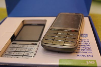 Лот: 15417476. Фото: 1. Nokia C3-01 сочетания сенсорного... Кнопочные мобильные телефоны