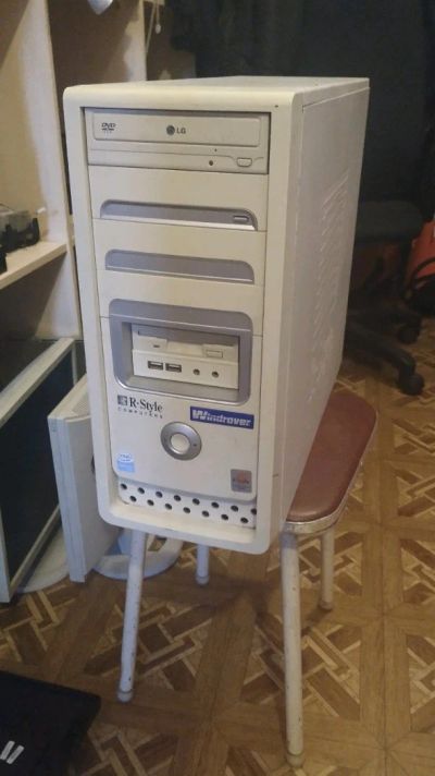 Лот: 13921571. Фото: 1. Продам системный блок Pentium... Компьютеры в сборе